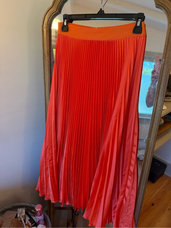Anthropologie Dresses & Skirts - Anthropologie Two-Tone Pleated Midi Skirt in Orange and Coral
